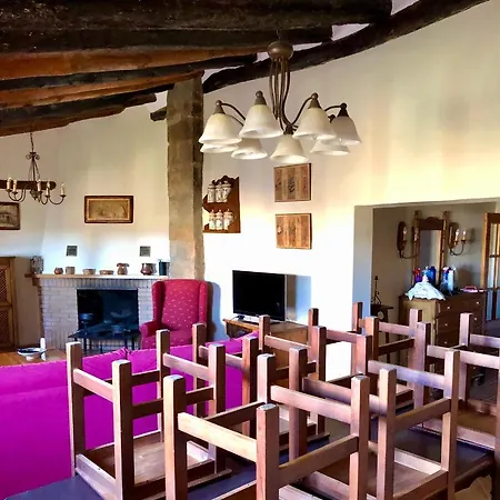 Casa Solariega Lupinen