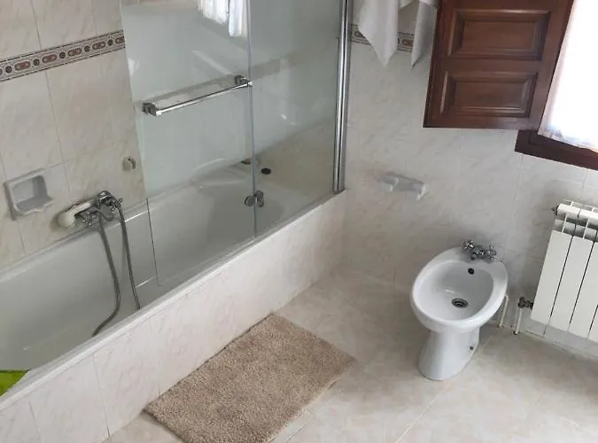 Semesterbostad Casa Solariega Lupinen